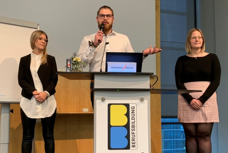 WiPäd-Studierende präsentieren auf Berufsbildungskongress Guerilla-Marketing für Ausbildung